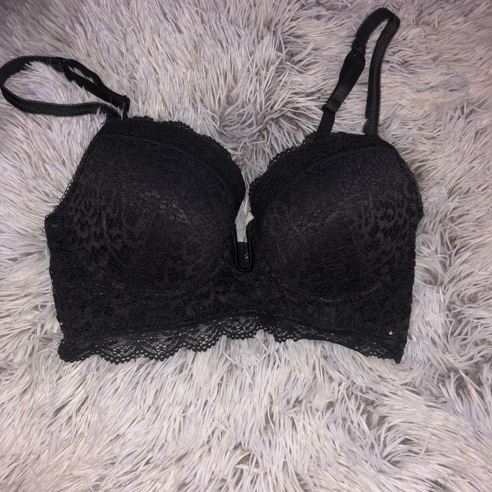 NWOT Lace plunge bra (MAVEN)